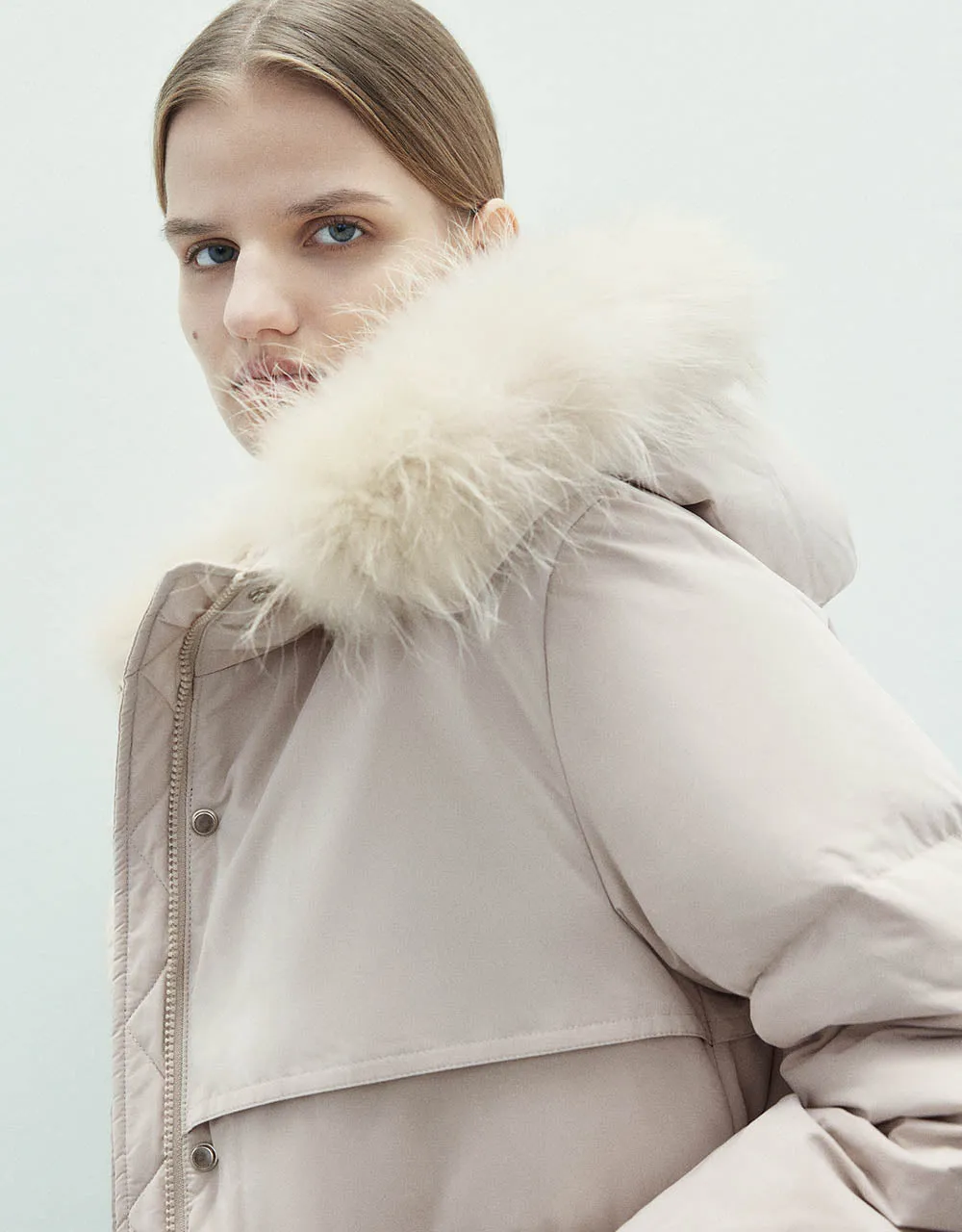 Hooded Straight Down Jacket With Detachable Furry Collar sold by Urban Revivo product image thumbnail 3