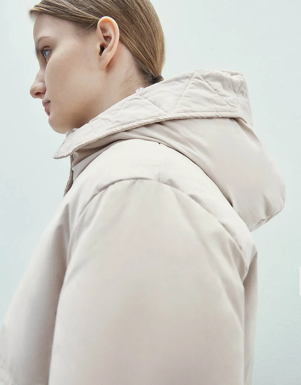 Hooded Straight Down Jacket With Detachable Furry Collar sold by Urban Revivo product image thumbnail 4