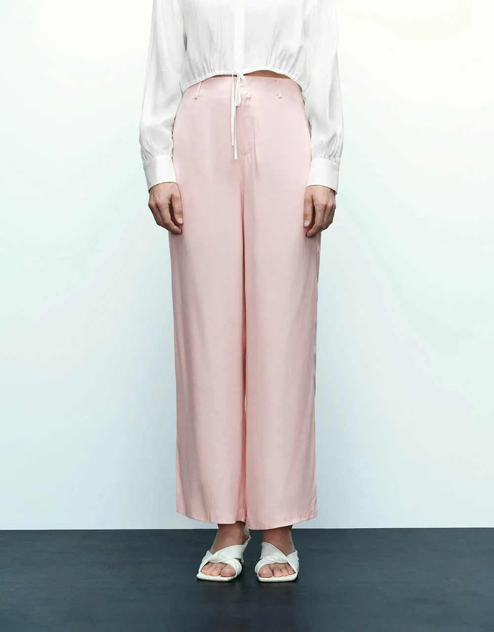 Loose Wide-Leg Pants sold by Urban Revivo product image thumbnail 2