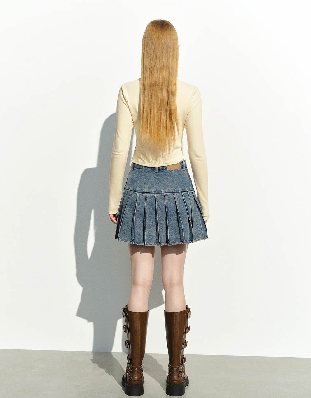 Pleated Mini Denim Skirt sold by Urban Revivo product image thumbnail 5
