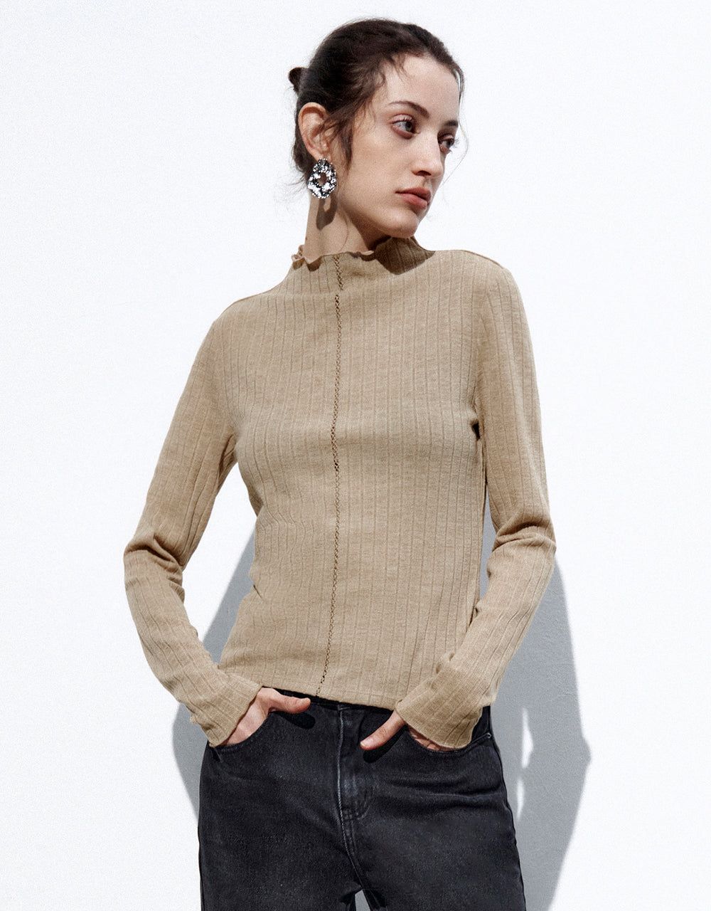 Crew Neck Skinny T-Shirt sold by Urban Revivo