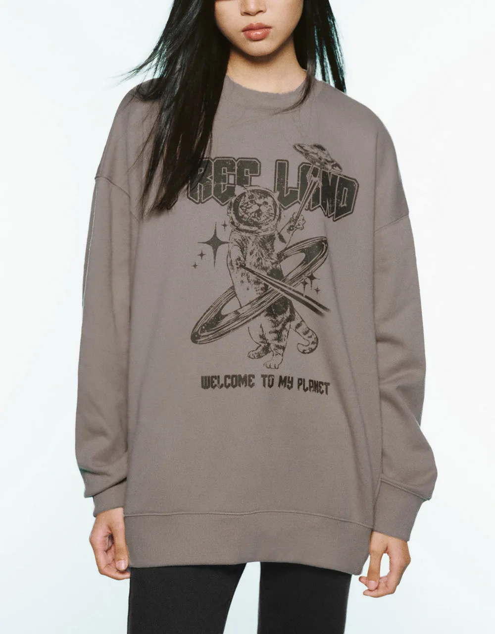 Printed Crew Neck Loose Sweatshirt sold by Urban Revivo product image thumbnail 2