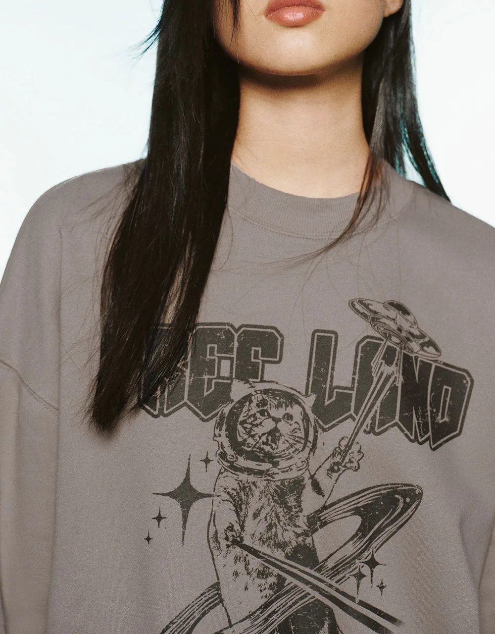 Printed Crew Neck Loose Sweatshirt sold by Urban Revivo product image thumbnail 5