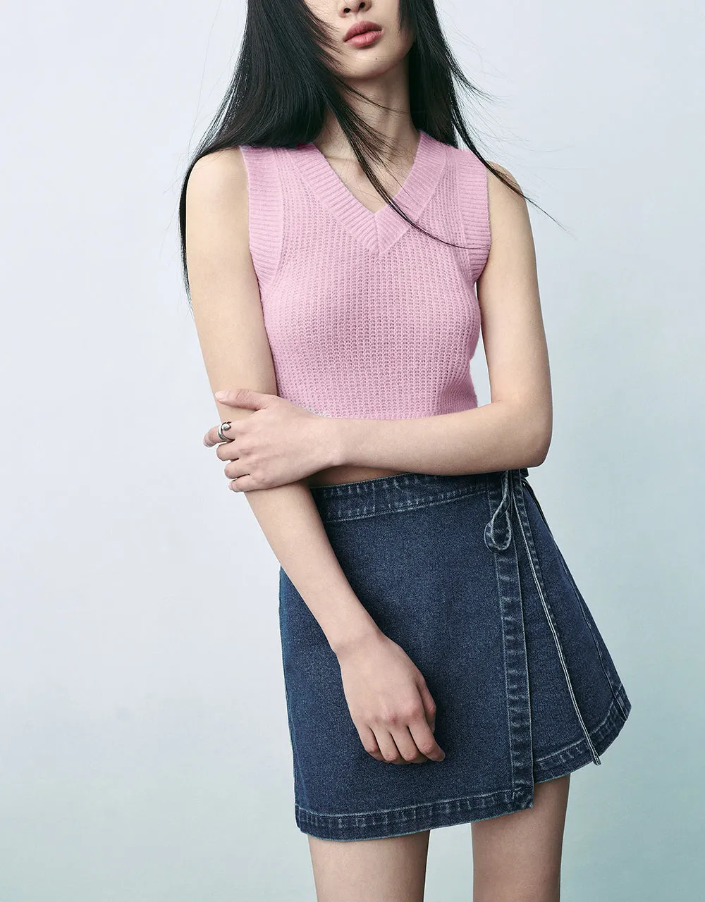 V-Neck Knitted Tank Top sold by Urban Revivo product image thumbnail 3