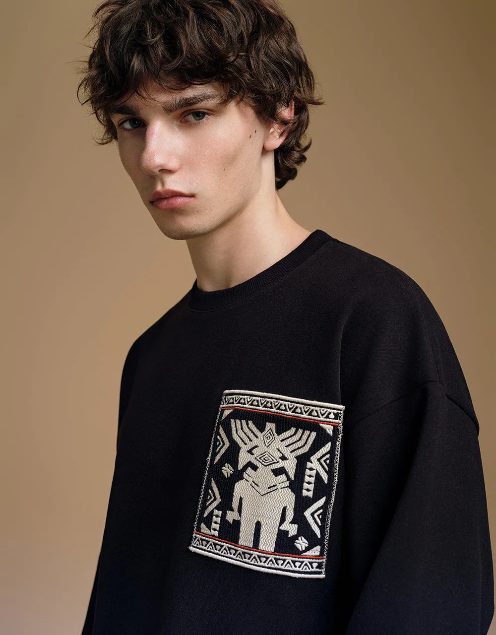 Drop Shoulder Sleeve Crew Neck Sweatshirt sold by Urban Revivo product image thumbnail 5