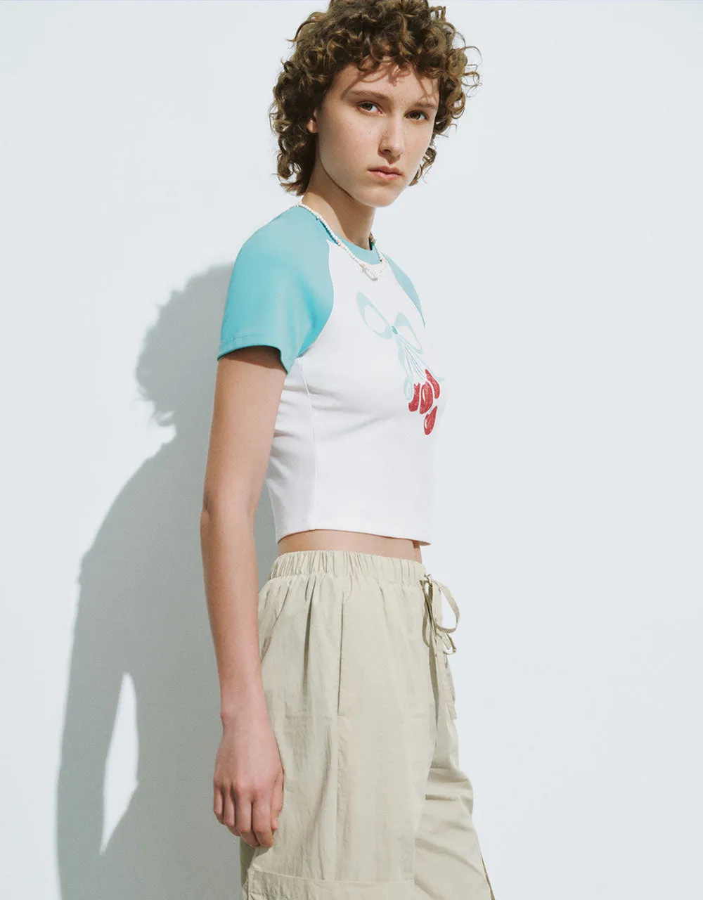 Raglan Sleeve Crew Neck Skinny T-Shirt sold by Urban Revivo product image thumbnail 3