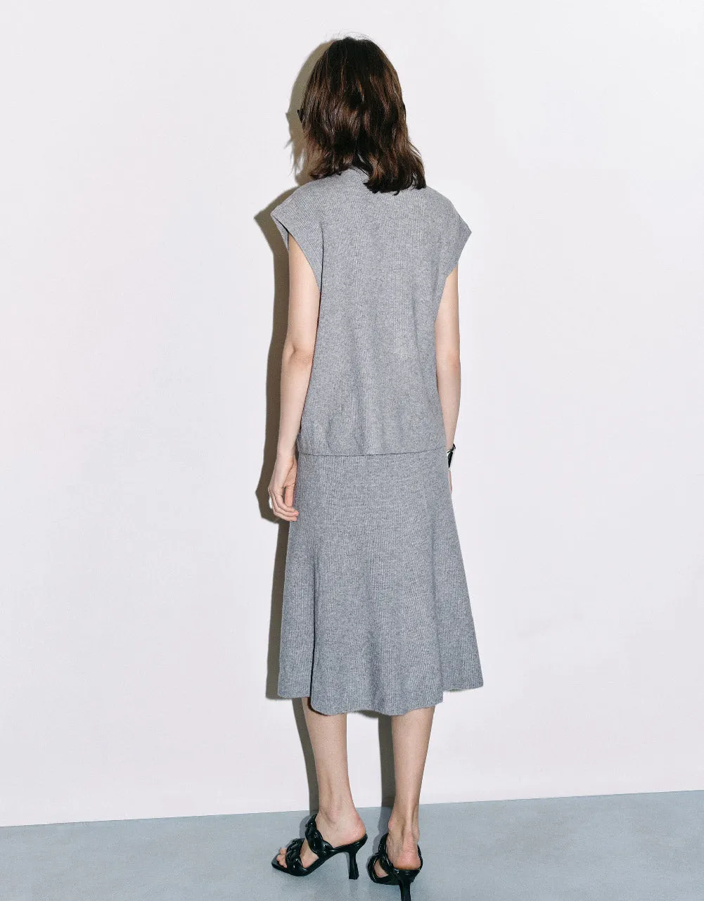 Midi A-Line Knitted Skirt sold by Urban Revivo product image thumbnail 5