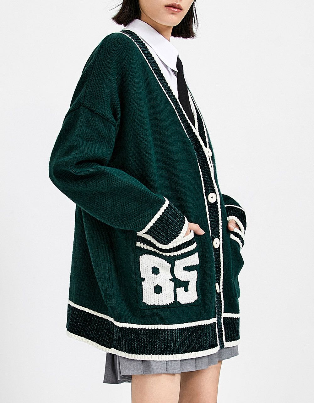 Contrast Trim Button Up Cardigan sold by Urban Revivo product image thumbnail 5