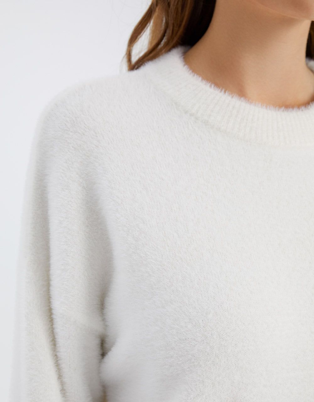 Fluffy Oversized Holiday Sweater sold by Urban Revivo product image thumbnail 3