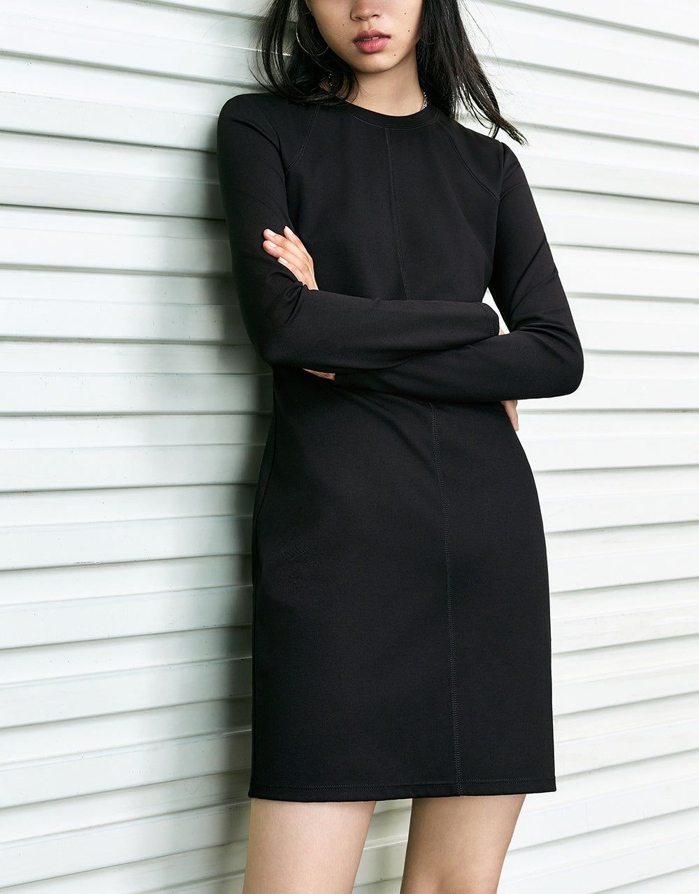 Standard Sleeve Skinny Dress sold by Urban Revivo product image thumbnail 3