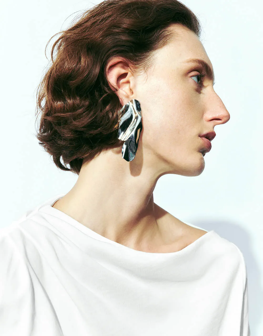 Asymmetric Crew Neck T-Shirt sold by Urban Revivo product image thumbnail 4