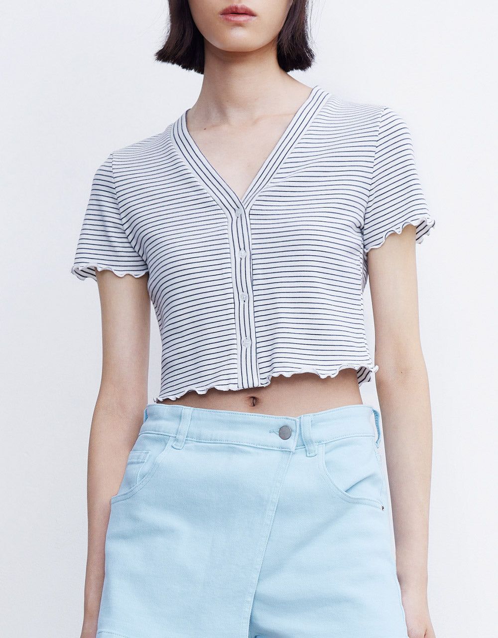 Striped Cropped Knit T-Shirt sold by Urban Revivo product image thumbnail 2