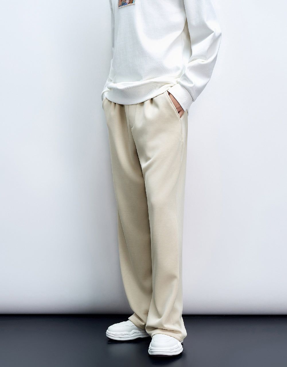 Drawstring Waist Straight Pants sold by Urban Revivo product image thumbnail 2