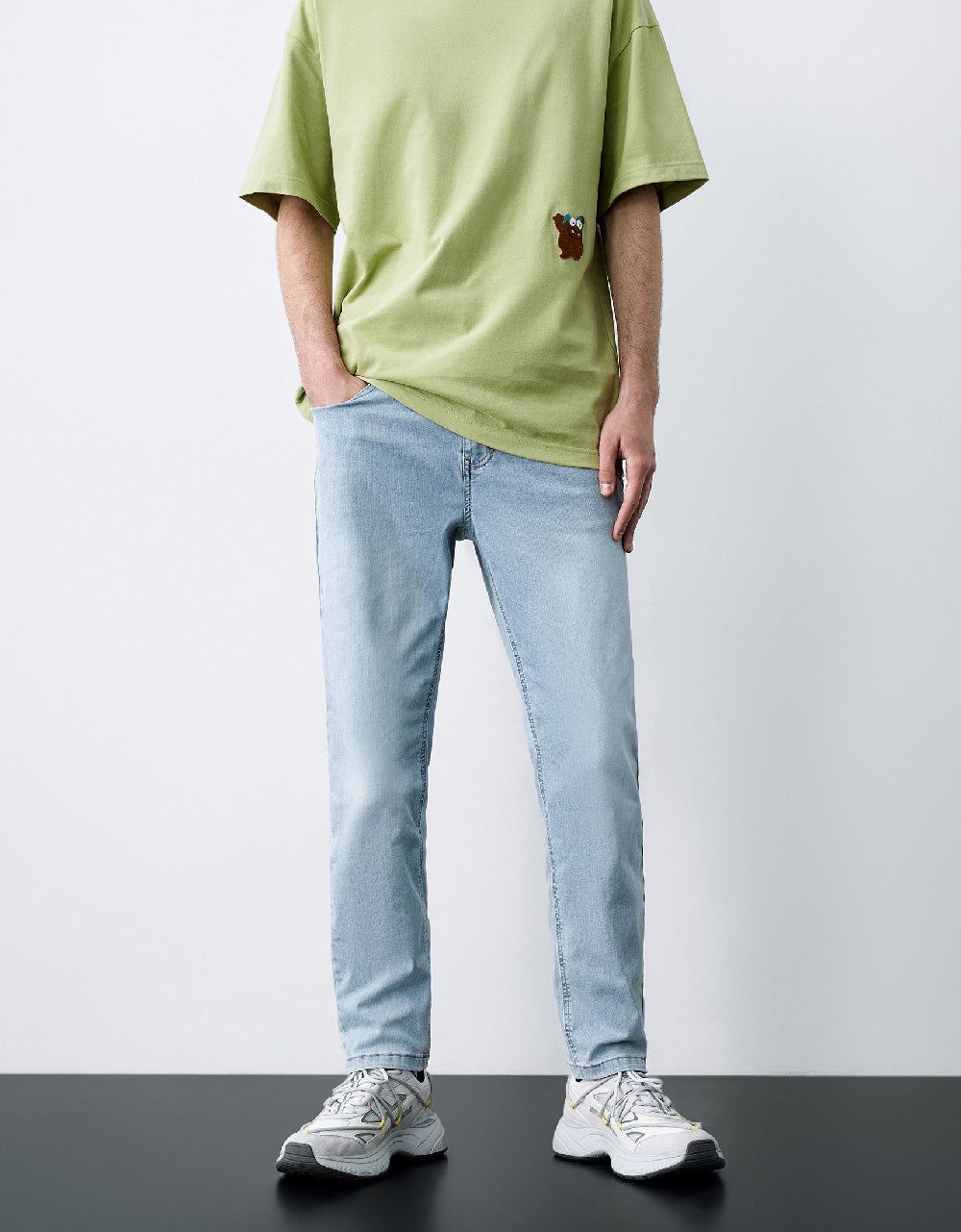 Straight Jeans sold by Urban Revivo product image thumbnail 2