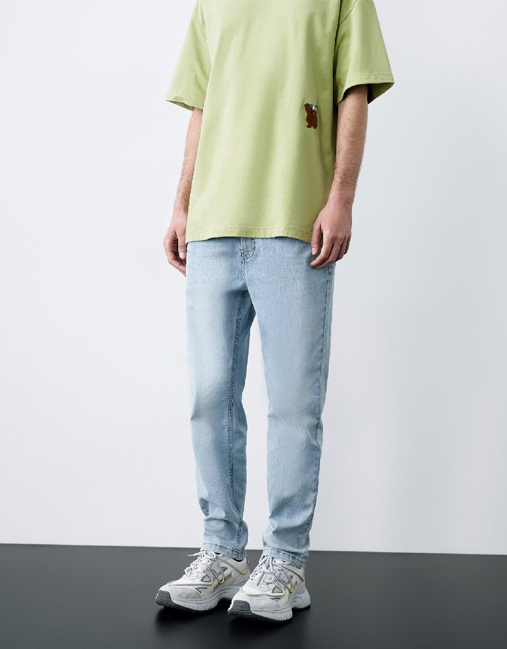 Straight Jeans sold by Urban Revivo product image thumbnail 4