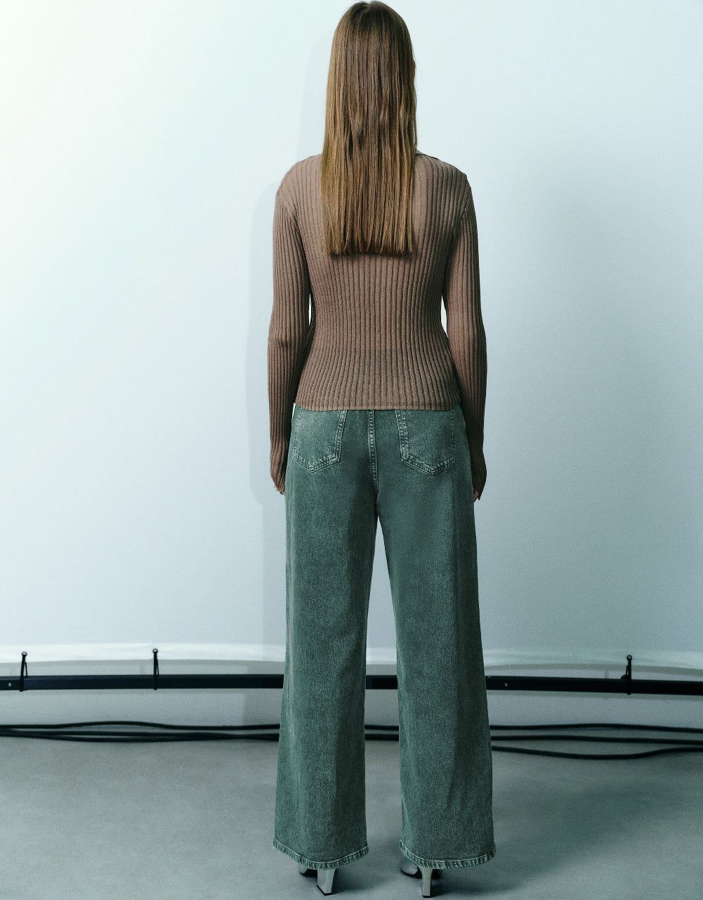 Raw Hem Wide-Leg Jeans sold by Urban Revivo product image thumbnail 5