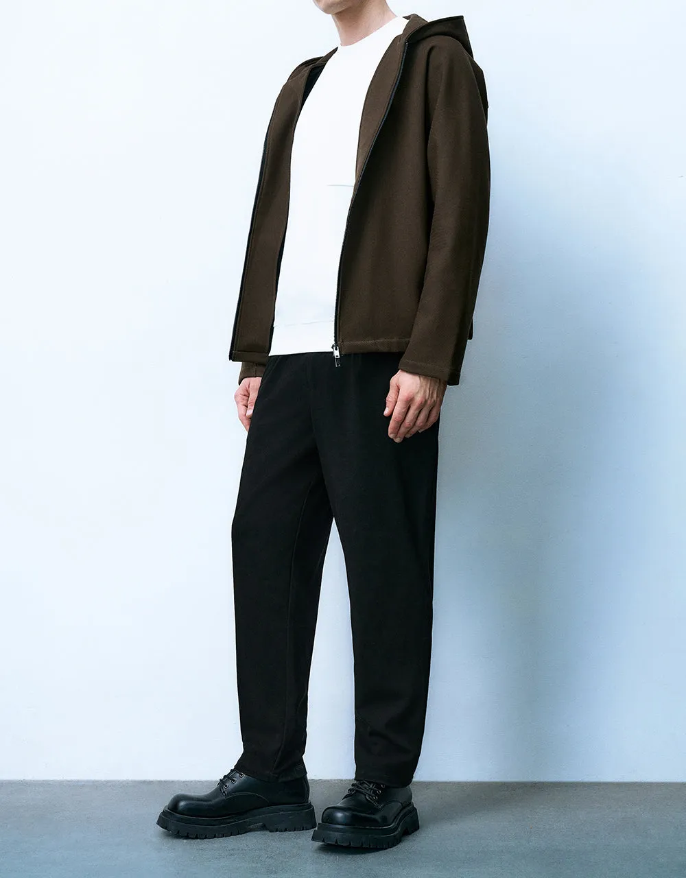 Knitted Carrot Fit Pants sold by Urban Revivo product image thumbnail 4