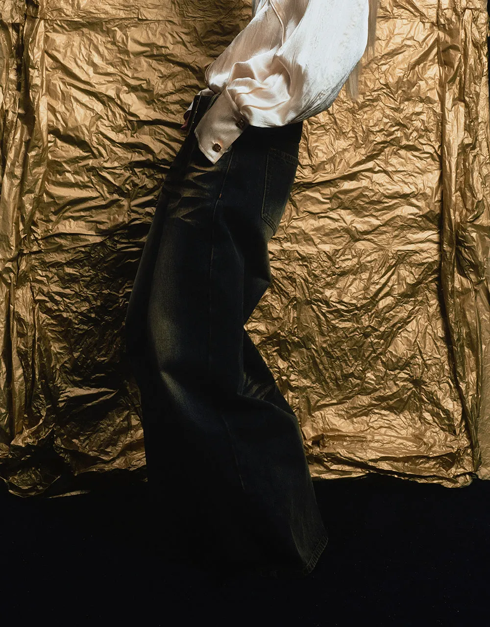 Wide-Leg Jeans With Belt sold by Urban Revivo product image thumbnail 4