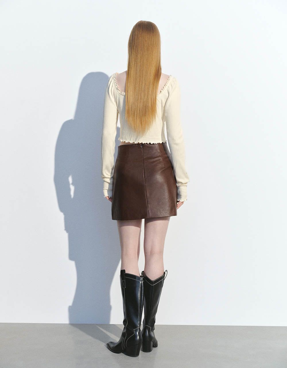 Vegan Leather Mini A-Line Skirt sold by Urban Revivo product image thumbnail 5