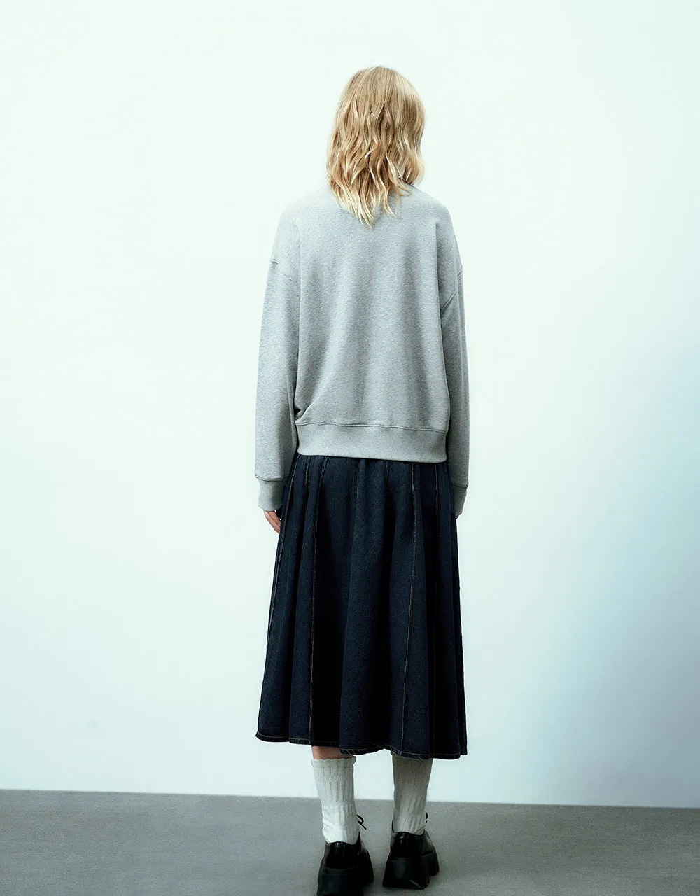 Printed Crew Neck Loose Sweatshirt sold by Urban Revivo product image thumbnail 4