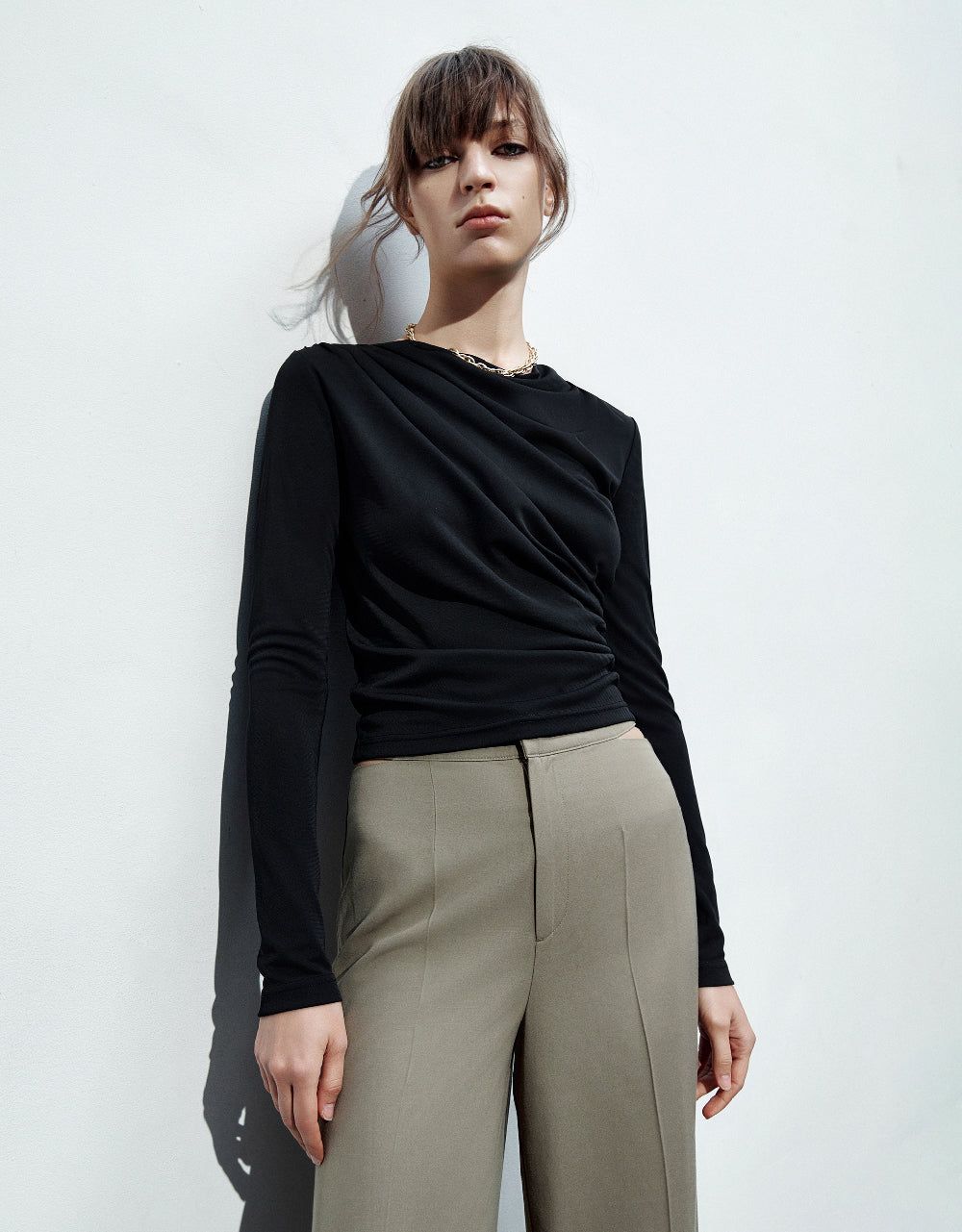 Ruched Skinny T-Shirt sold by Urban Revivo