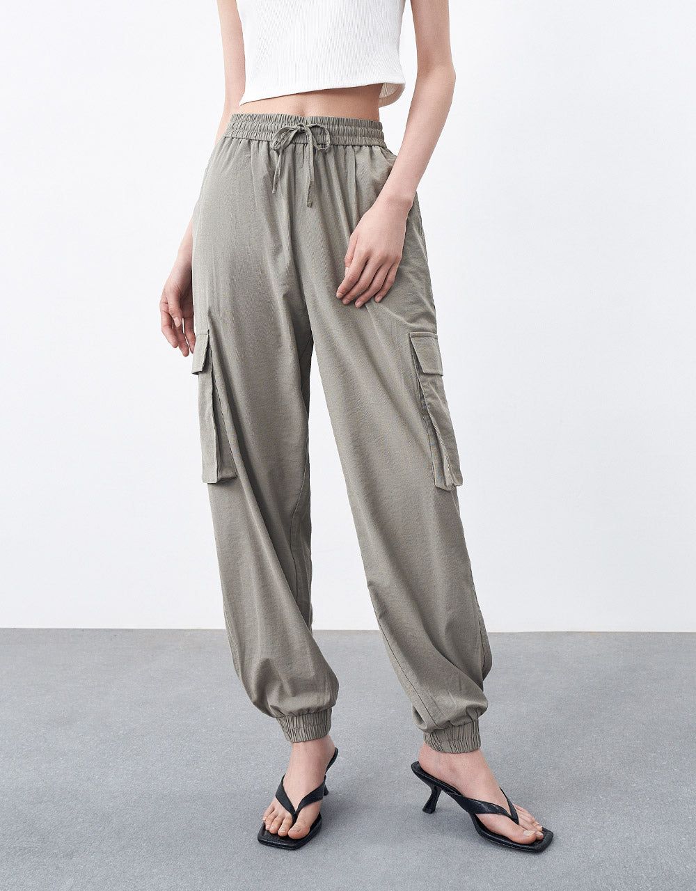Elastic Waist Jogger Pants sold by Urban Revivo product image thumbnail 2