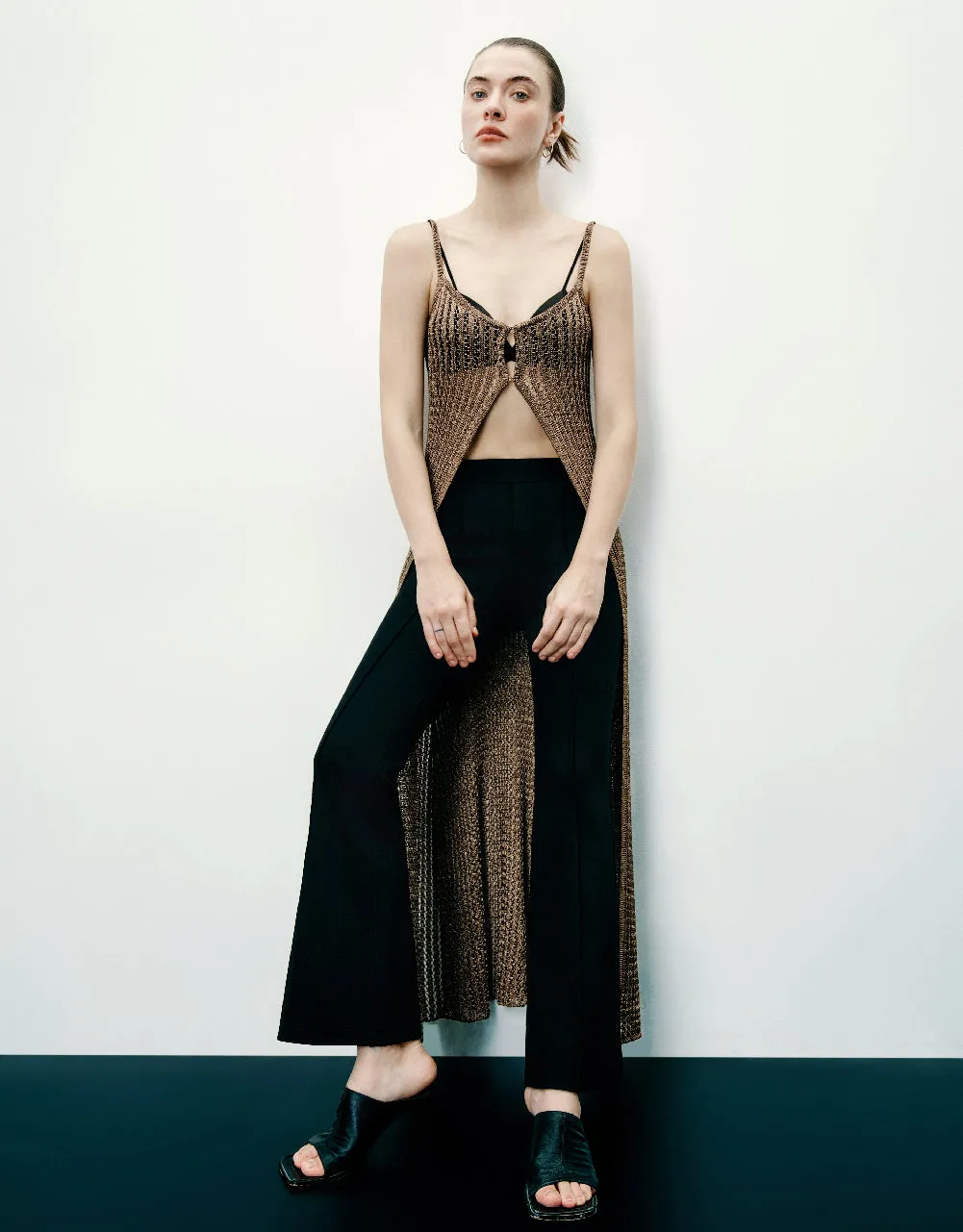 Sleeveless Off-Shoulder Knitted Cardigan sold by Urban Revivo product image thumbnail 3