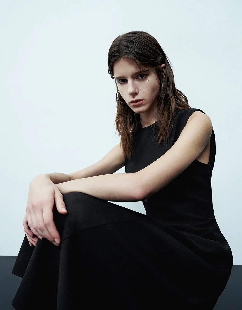 Sleeveless Crew Neck A-Line Dress sold by Urban Revivo product image thumbnail 3