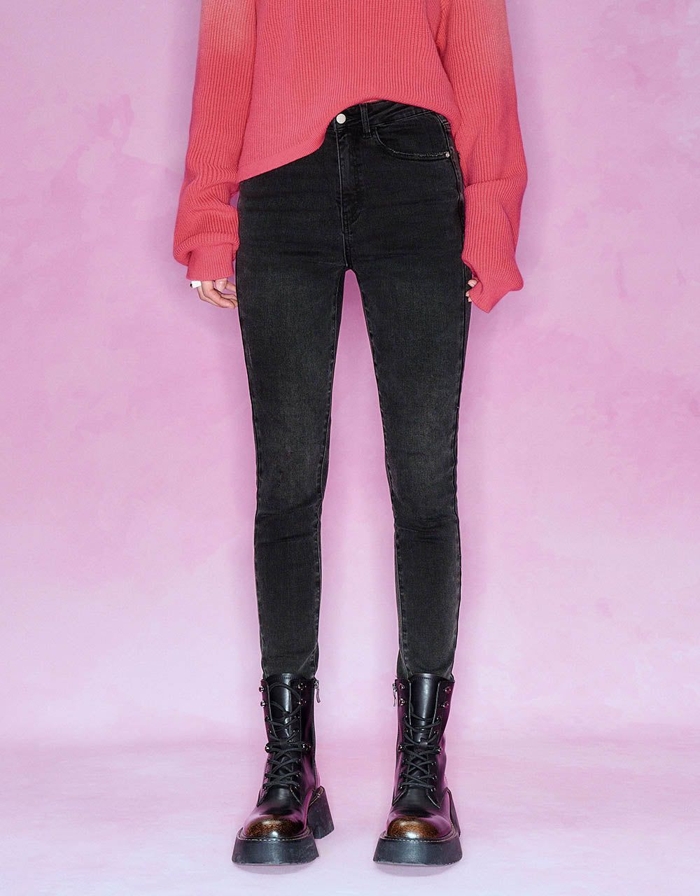 Raw Hem Skinny Jeans sold by Urban Revivo product image thumbnail 2
