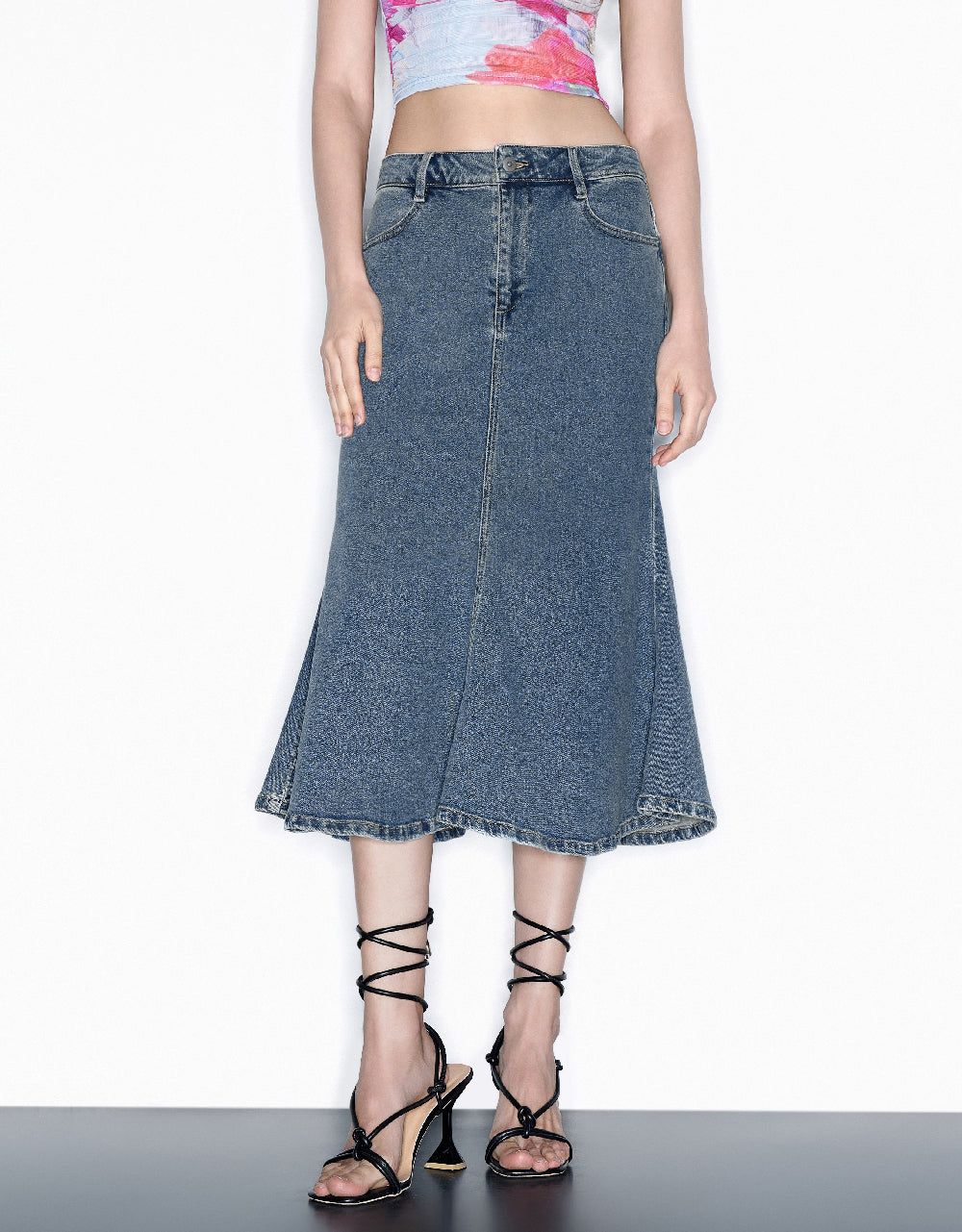 Midi Fishtail Denim Skirt sold by Urban Revivo product image thumbnail 2