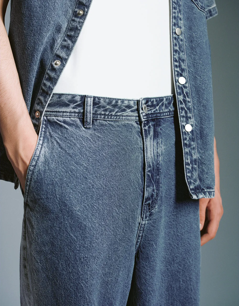 Gradient Wide-Leg Jeans sold by Urban Revivo product image thumbnail 5