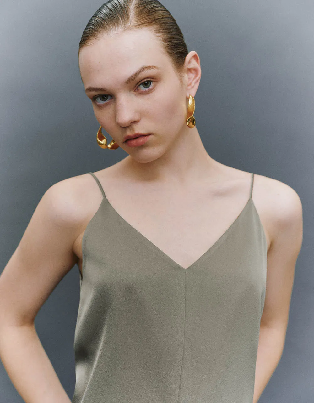 V-Neck Straight Cami Top sold by Urban Revivo product image thumbnail 4