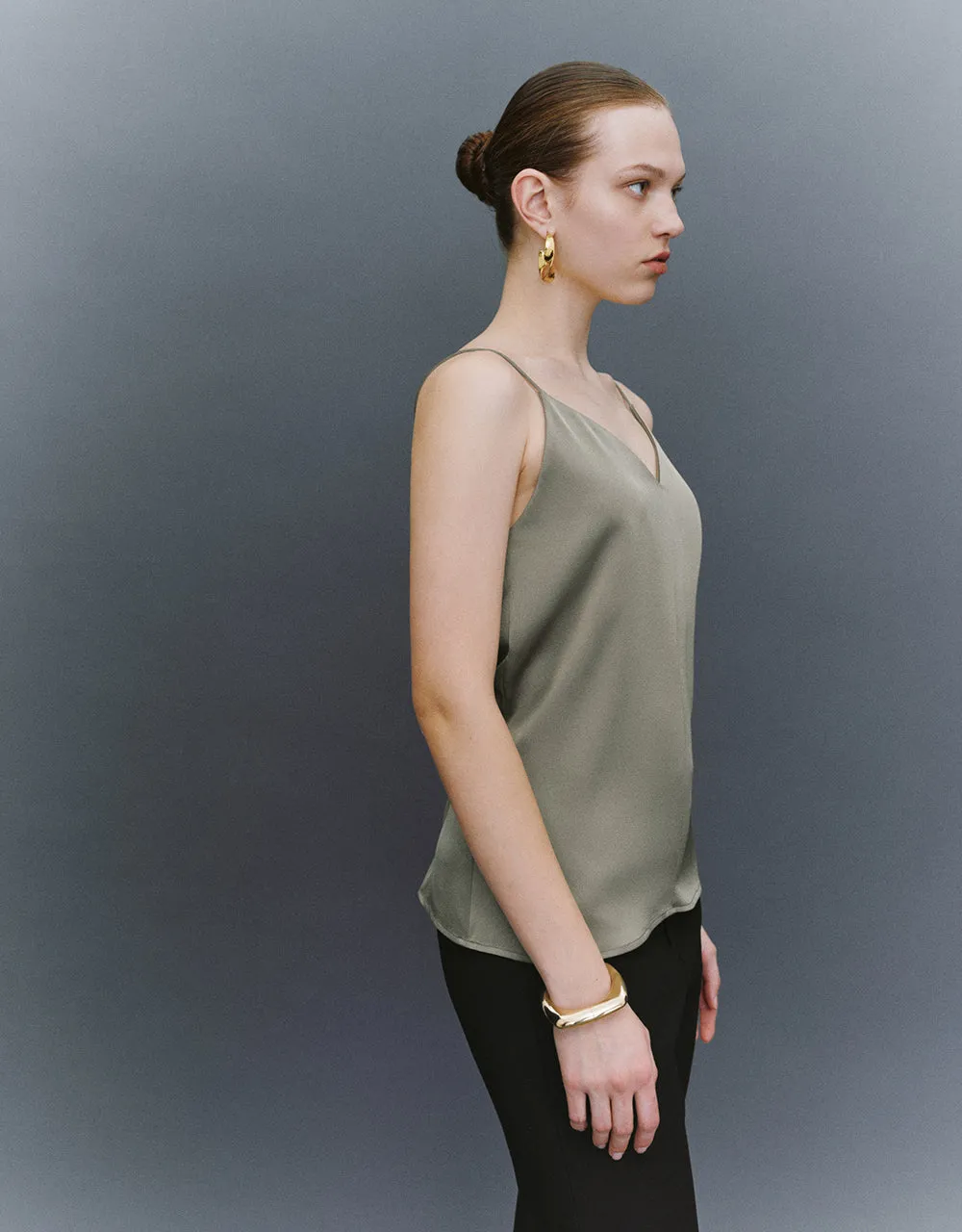 V-Neck Straight Cami Top sold by Urban Revivo product image thumbnail 3