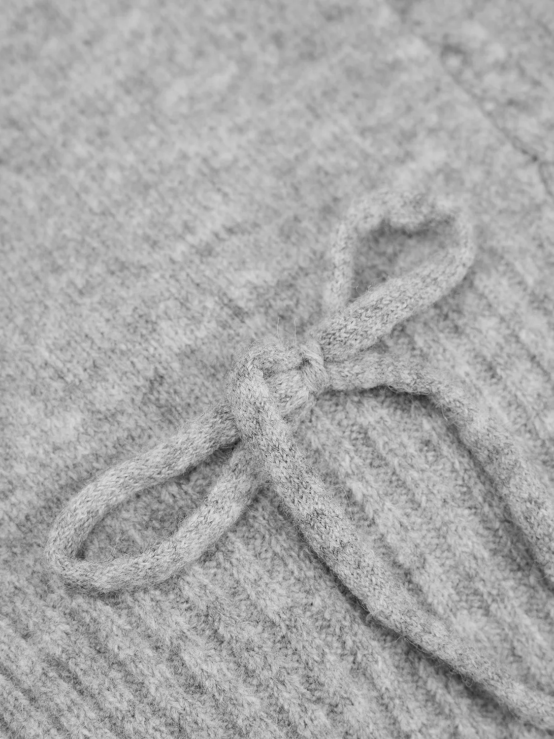 Bow Decor Long Scarf sold by Urban Revivo product image thumbnail 4