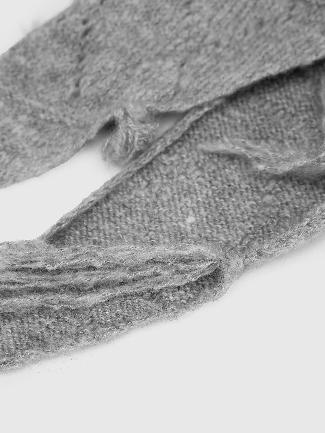 Long Scarf sold by Urban Revivo product image thumbnail 3