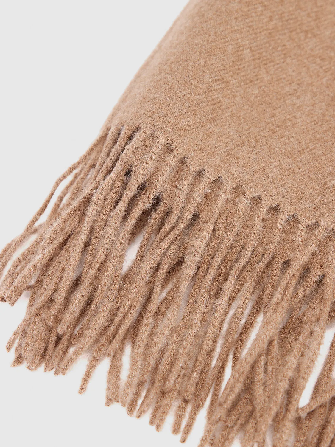 Long Scarf sold by Urban Revivo product image thumbnail 3