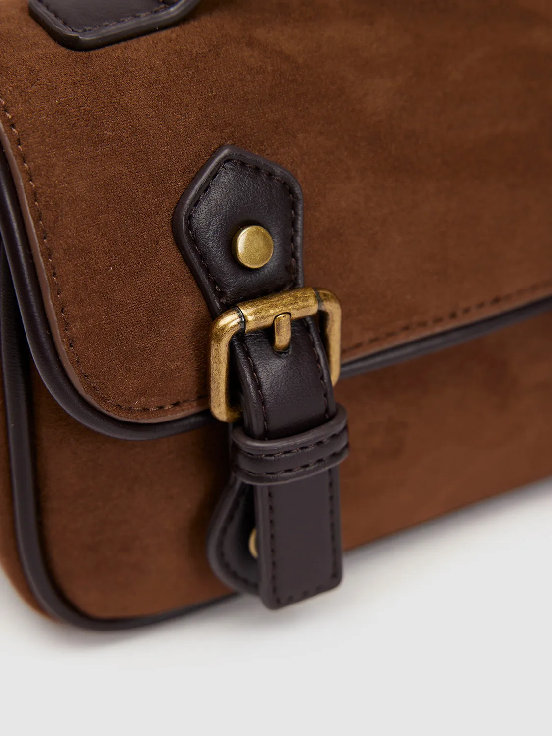 Double Buckled Shoulder Bag sold by Urban Revivo product image thumbnail 5