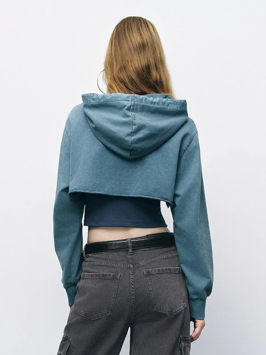 Cropped Hooded Skinny Sweatshirt sold by Urban Revivo product image thumbnail 3