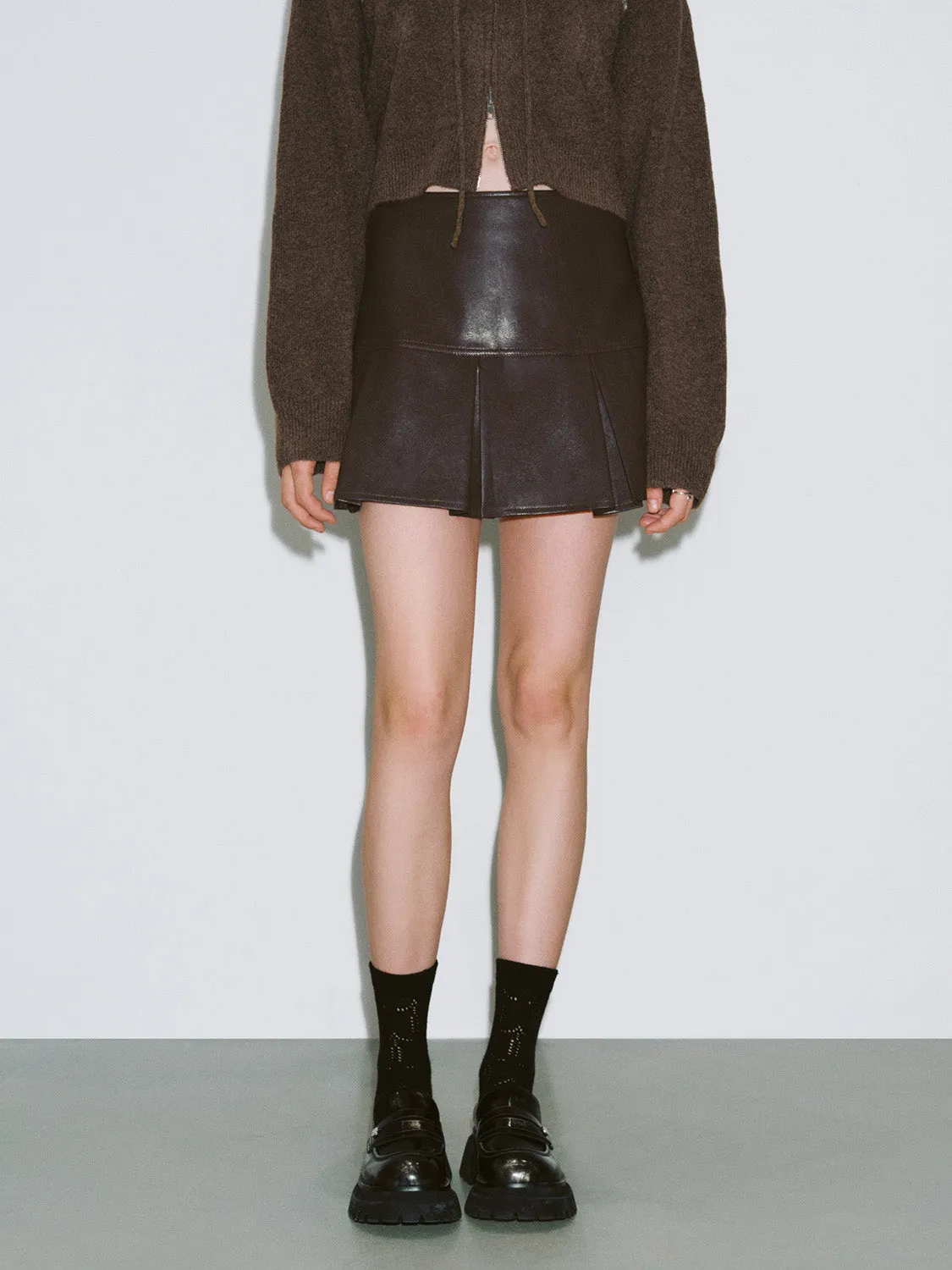 Vegan Leather Mini A-Line Skirt sold by Urban Revivo product image thumbnail 2