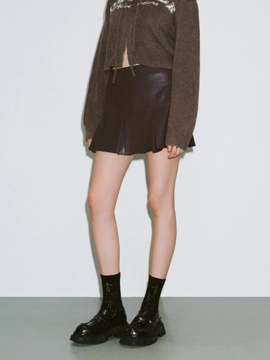 Vegan Leather Mini A-Line Skirt sold by Urban Revivo product image thumbnail 3