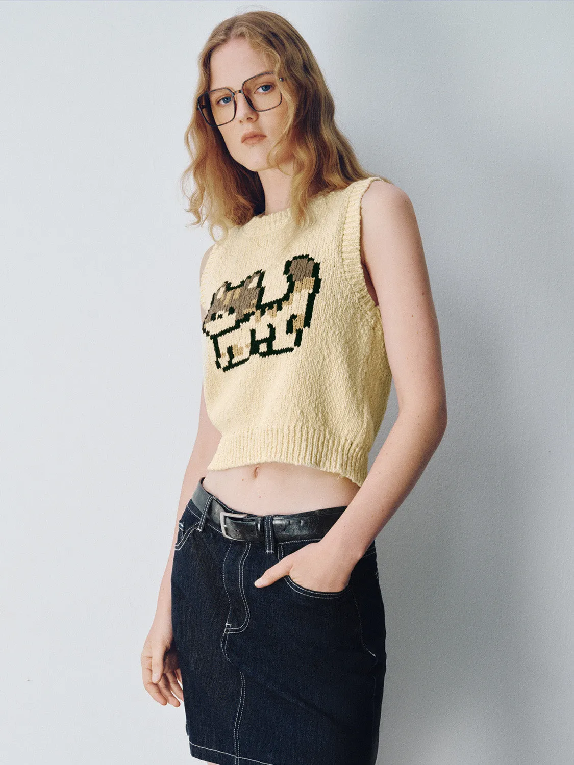 Pixel Cat Printed Knitted Tank Top sold by Urban Revivo product image thumbnail 3