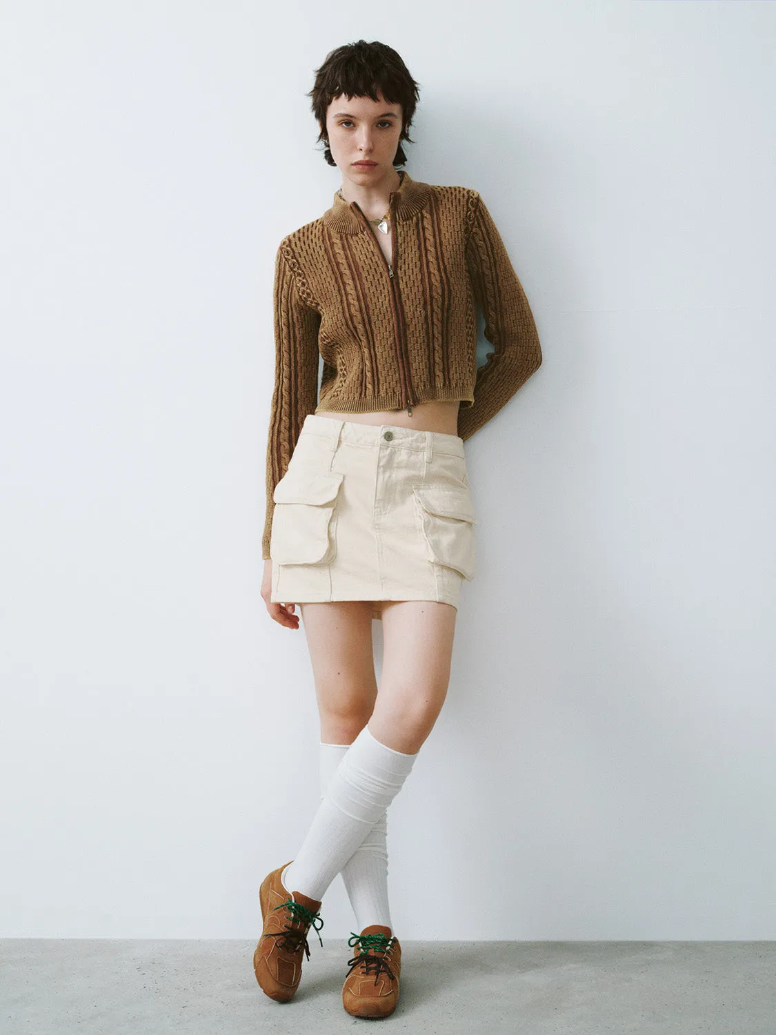 Zipper Front Cropped Knitted Cardigan sold by Urban Revivo product image thumbnail 5