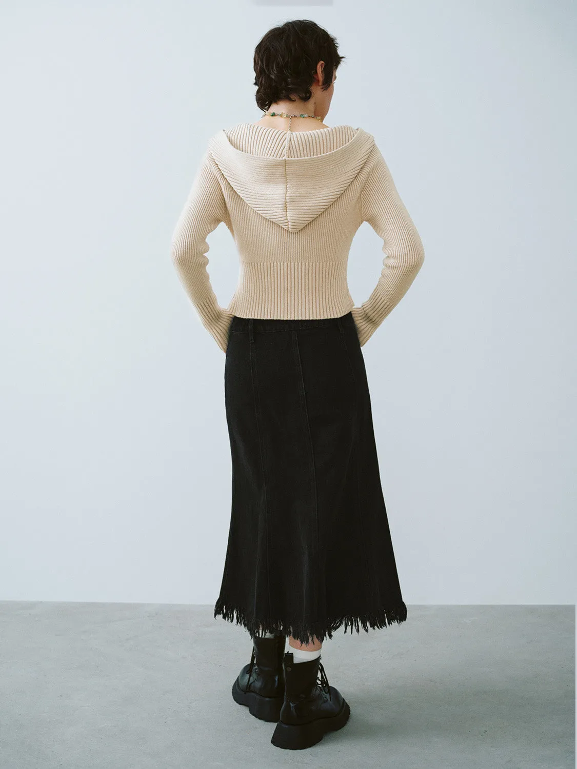 Zipper Front Off-Shoulder Skiny Knitted Cardigan sold by Urban Revivo product image thumbnail 4