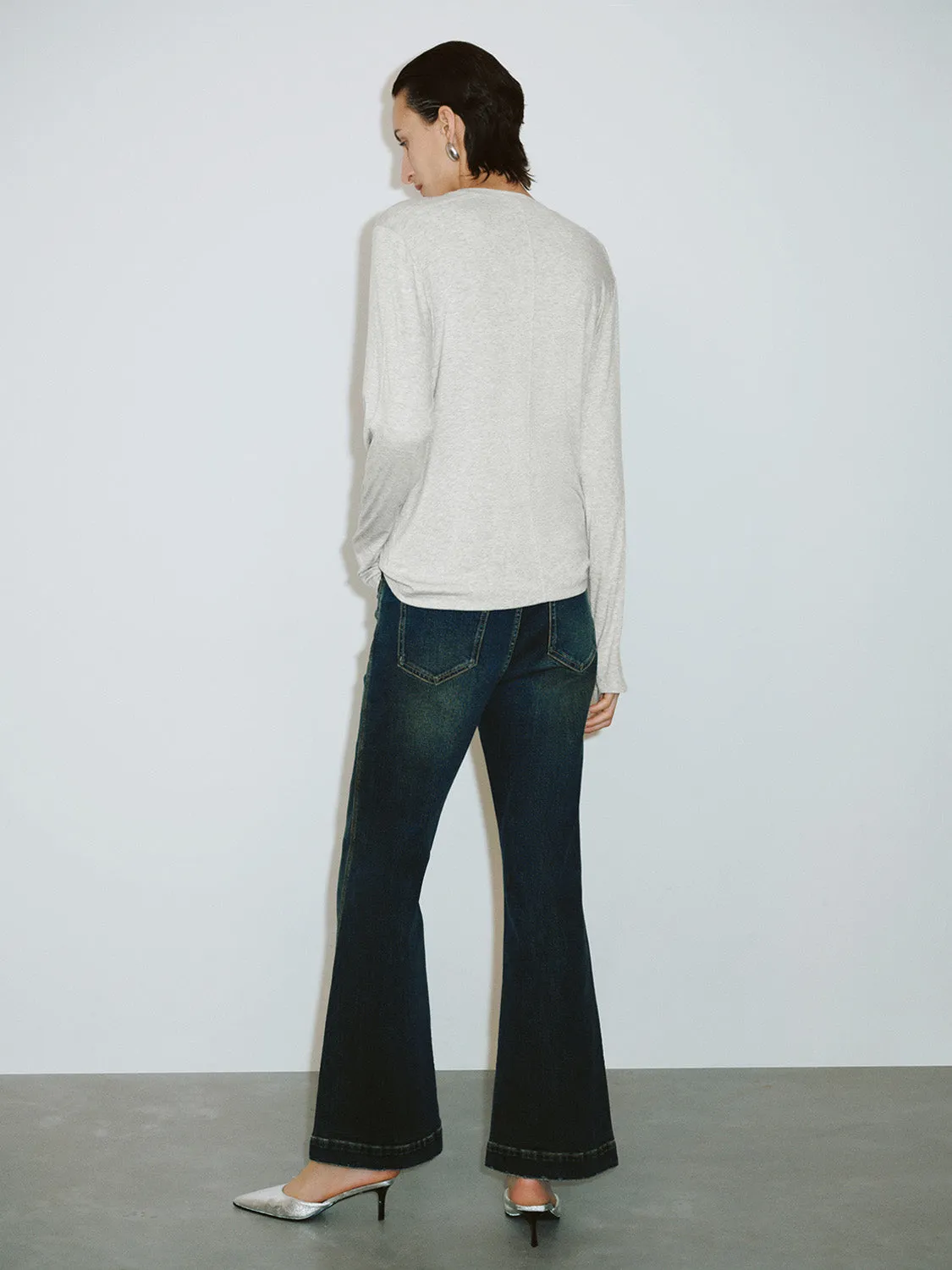 Crew Neck Striaght T-Shirt sold by Urban Revivo product image thumbnail 4