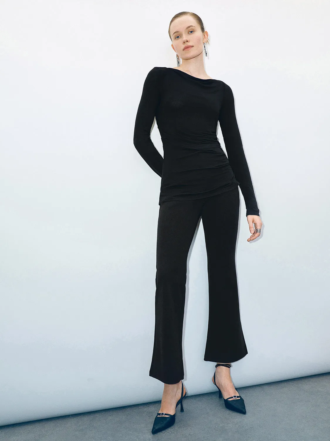 Asymmetric Neck Skinny T-Shirt sold by Urban Revivo product image thumbnail 4
