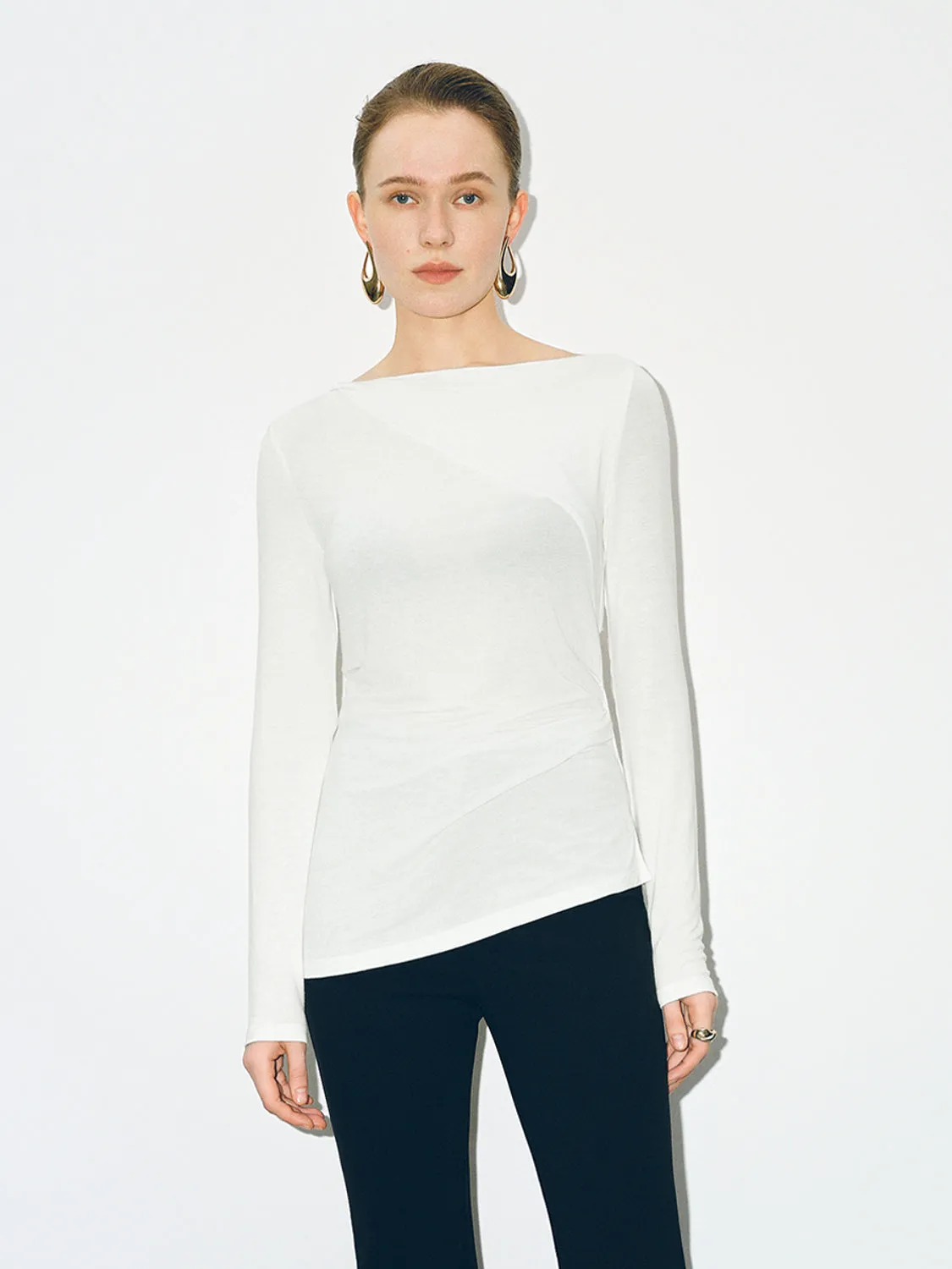 Asymmetric Neck Skinny T-Shirt sold by Urban Revivo