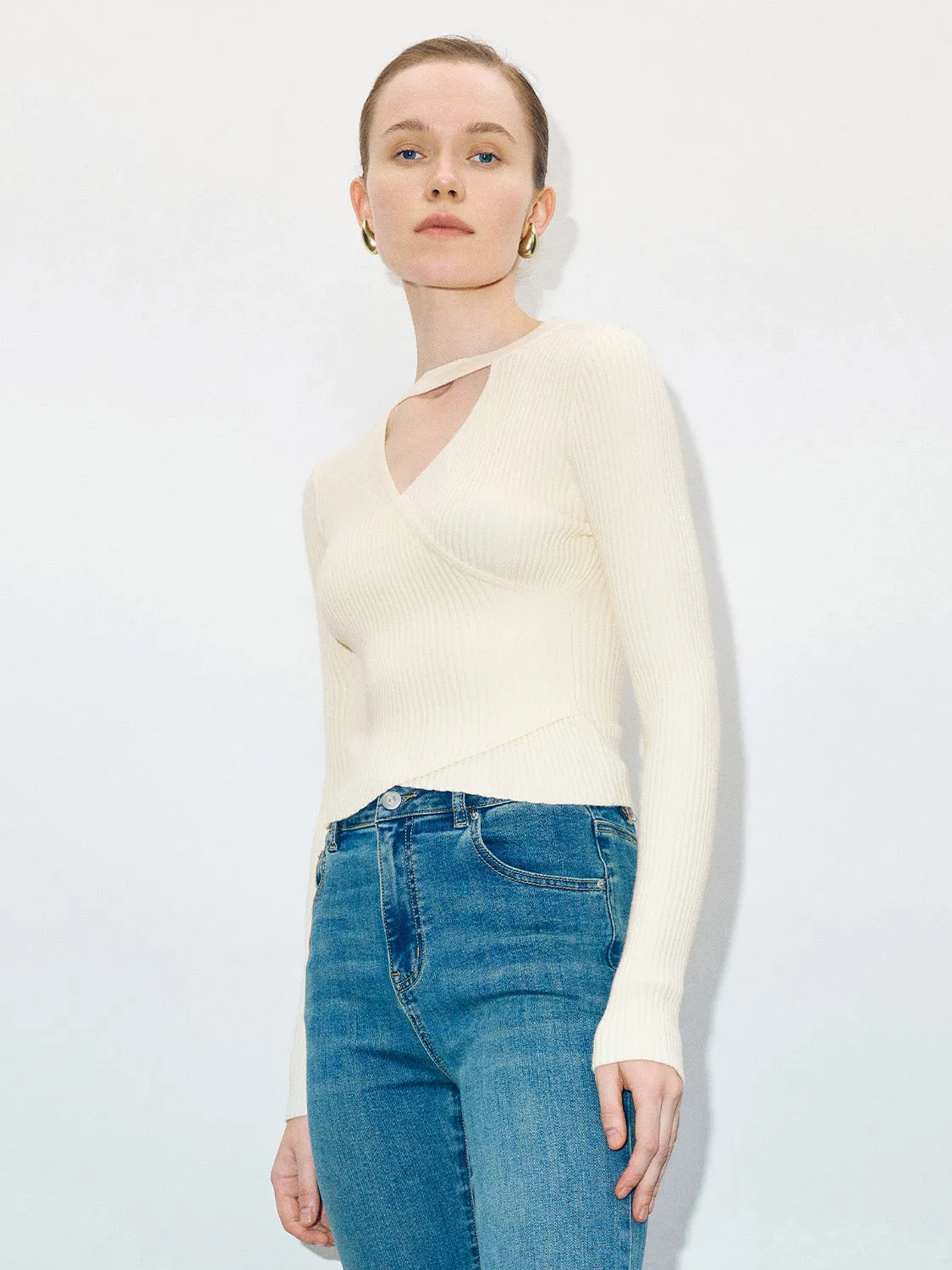 Keyhole Neck Skinny Knitted T-Shirt sold by Urban Revivo product image thumbnail 3