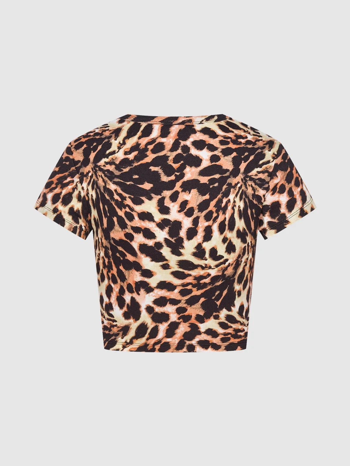 Leopard Printed Crew Neck Skinny T-Shirt sold by Urban Revivo product image thumbnail 2