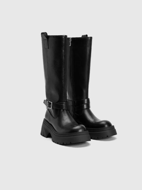Round Toe Vegan Leather Knee Boots sold by Urban Revivo
