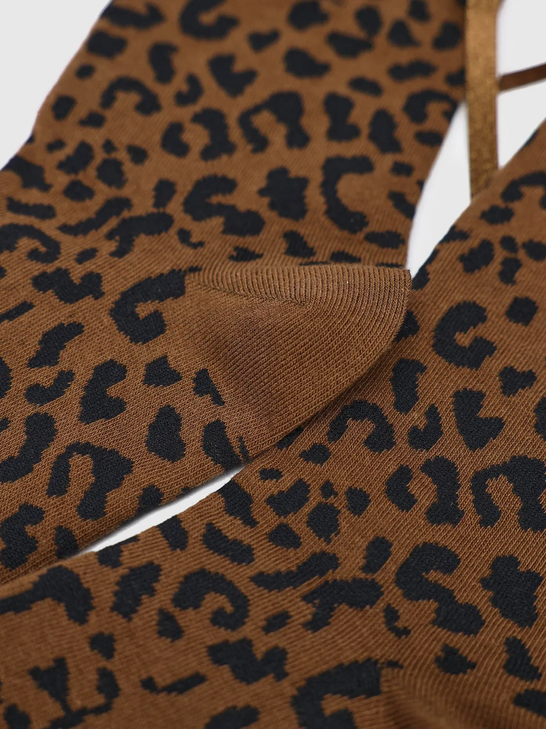Leopard Printed Bow Décor Mid-Length Socks sold by Urban Revivo product image thumbnail 4